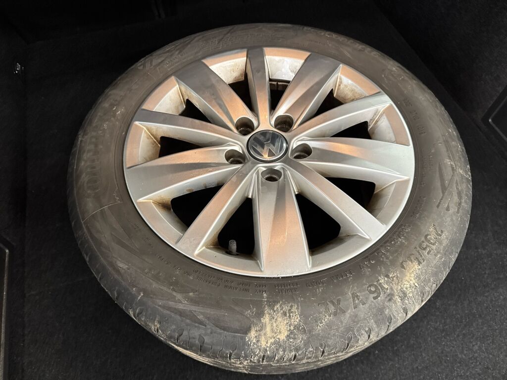 Volkswagen Passat 2012 Harmaa