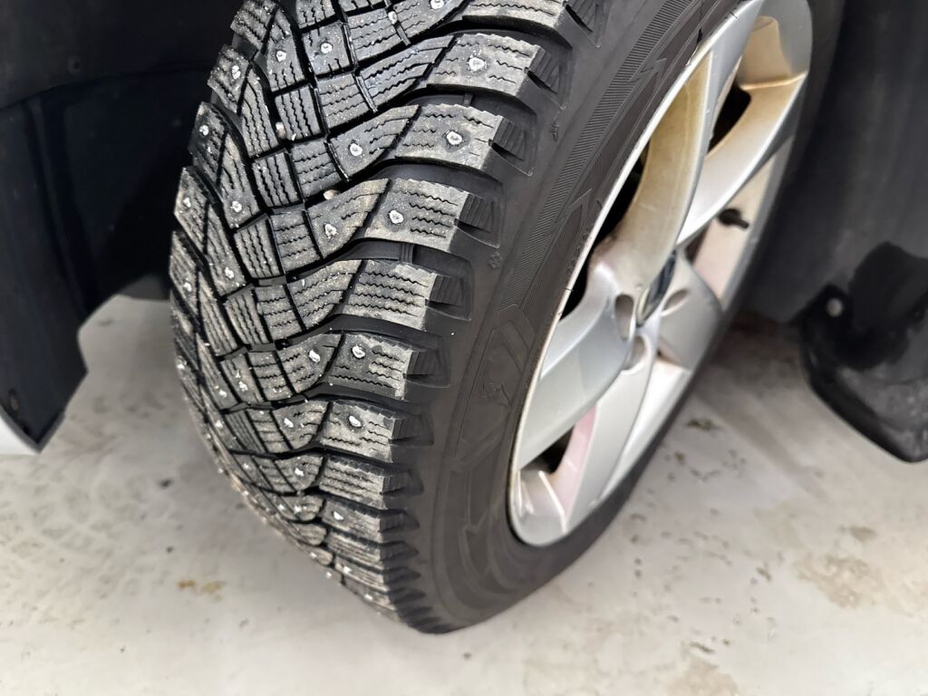 Volkswagen Passat 2012 Harmaa