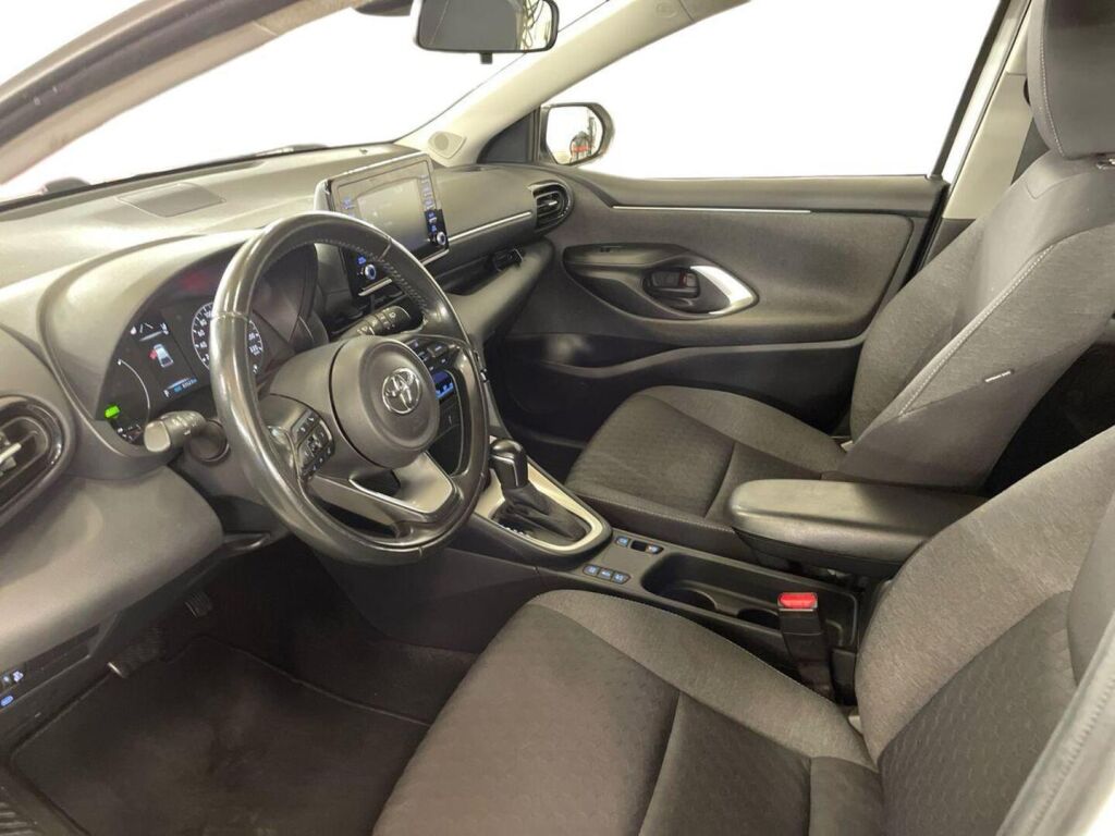 Toyota Yaris 2020 Valkoinen