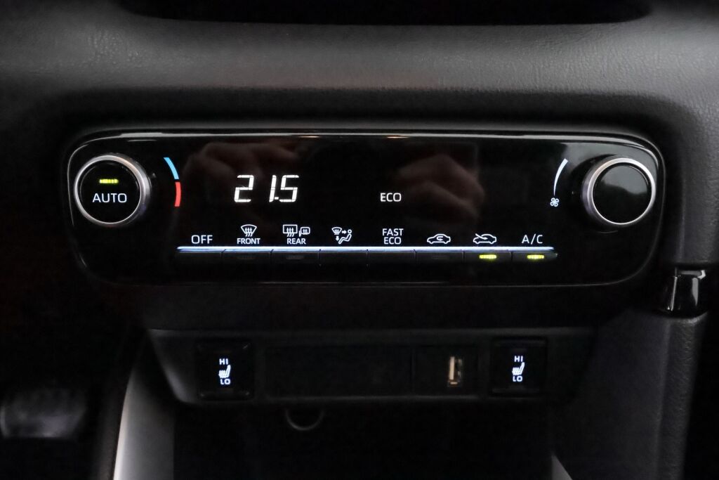 Toyota Yaris 2020 Valkoinen