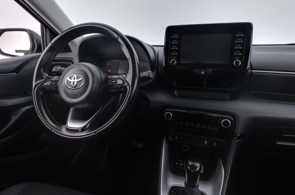 Toyota Yaris 2020 Valkoinen