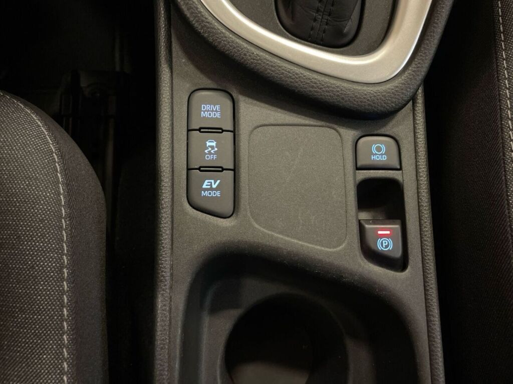 Toyota Yaris 2020 Valkoinen