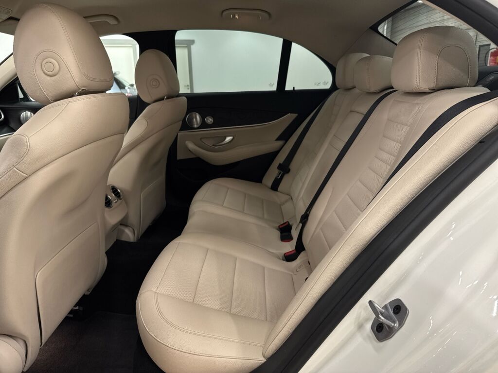 Mercedes-Benz E 2018 Valkoinen