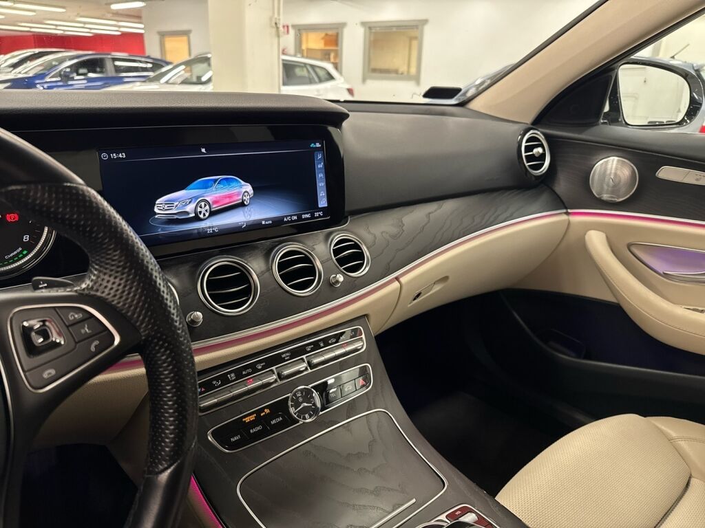 Mercedes-Benz E 2018 Valkoinen