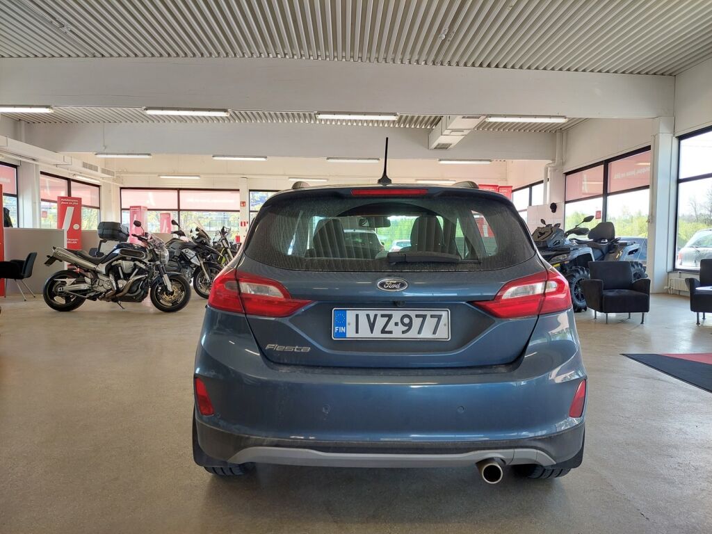 Ford Fiesta 2021 Sininen