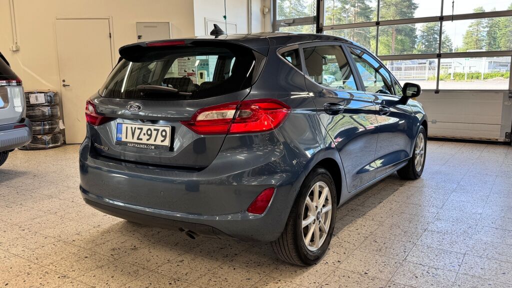 Ford Fiesta 2021 Sininen