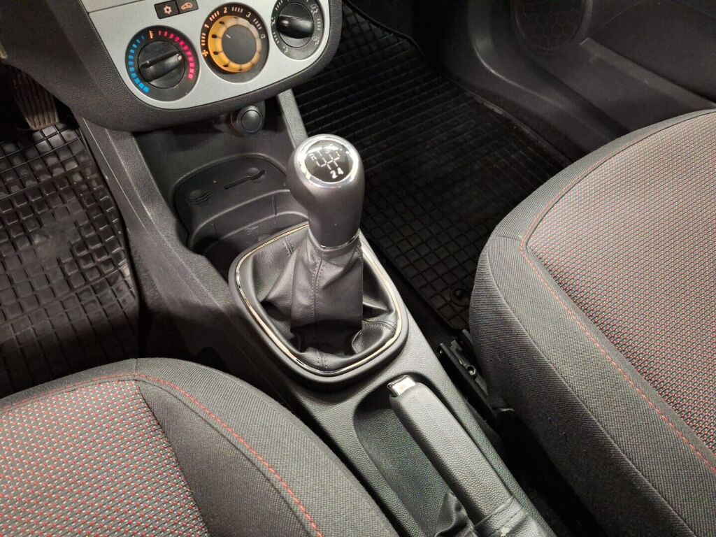 Opel Corsa 2008 Musta