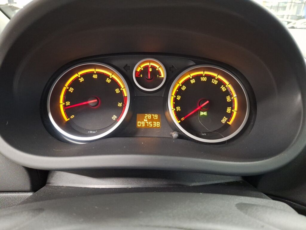 Opel Corsa 2008 Musta