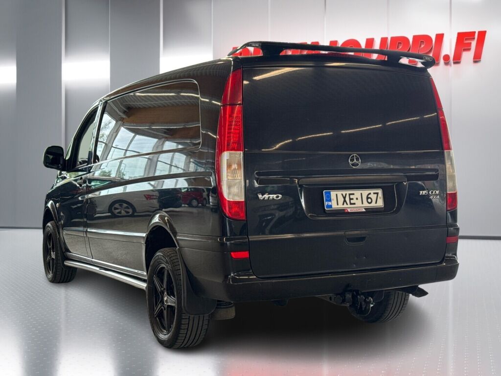 Mercedes-Benz Vito 2008 Musta