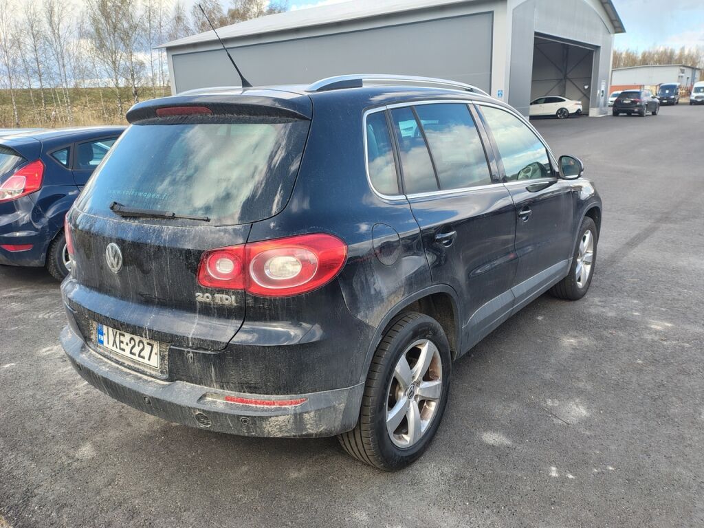 Volkswagen Tiguan 2008 Musta