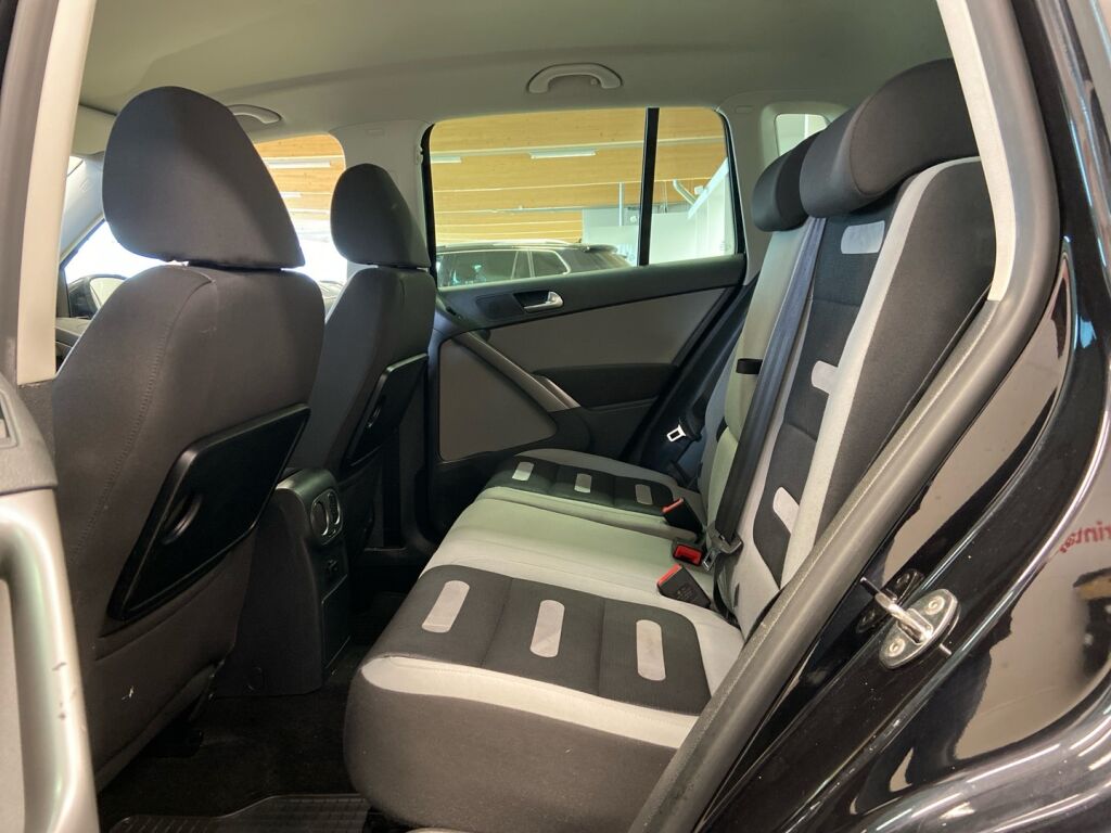 Volkswagen Tiguan 2008 Musta