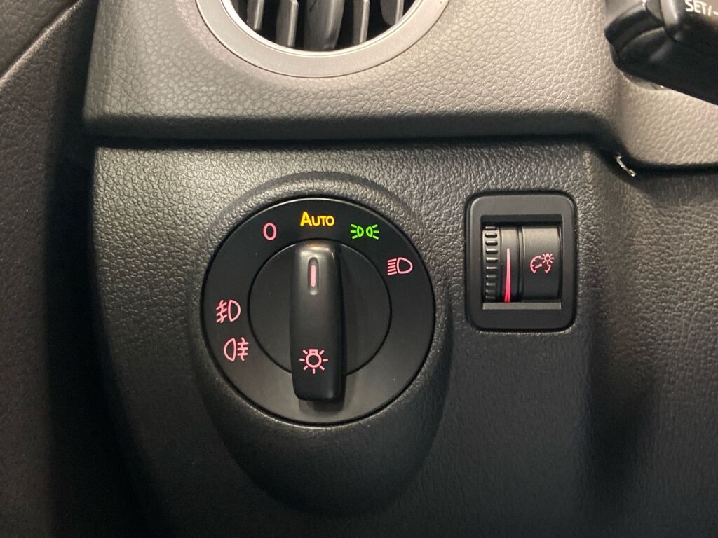 Volkswagen Tiguan 2008 Musta