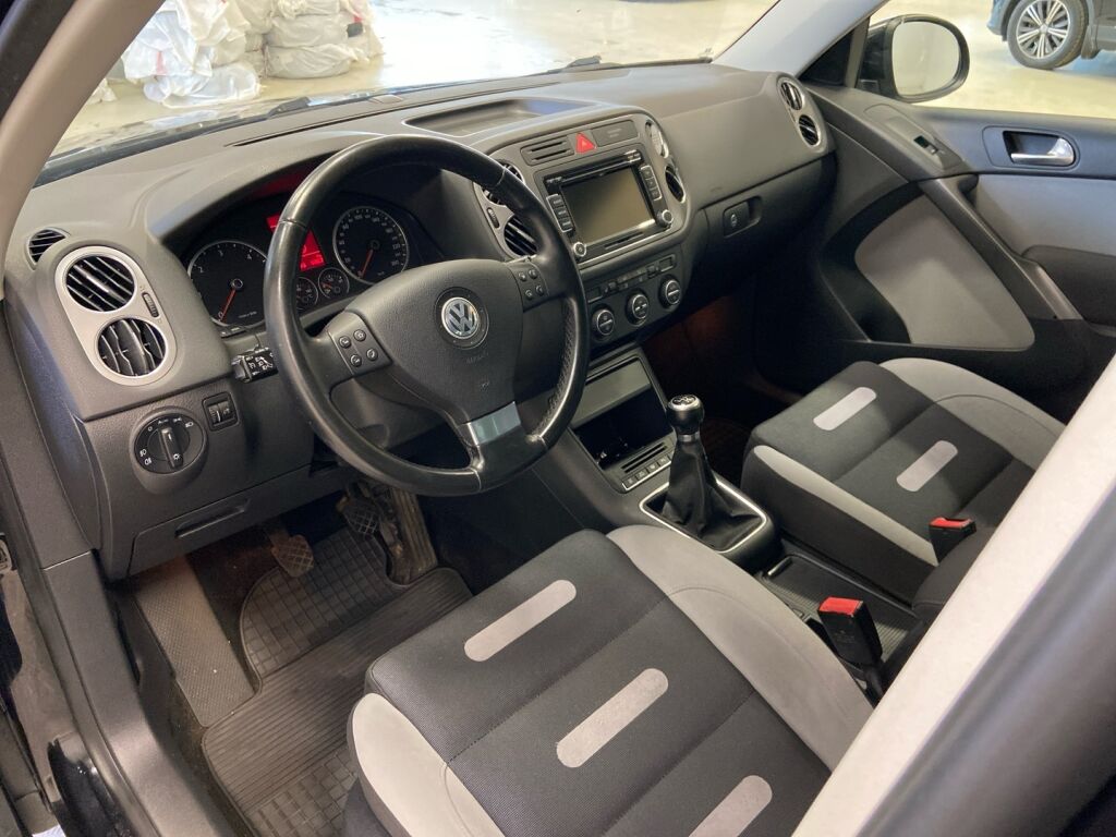 Volkswagen Tiguan 2008 Musta