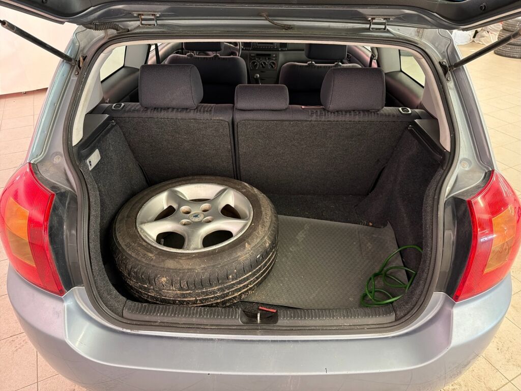 Toyota Corolla 2003 Sininen