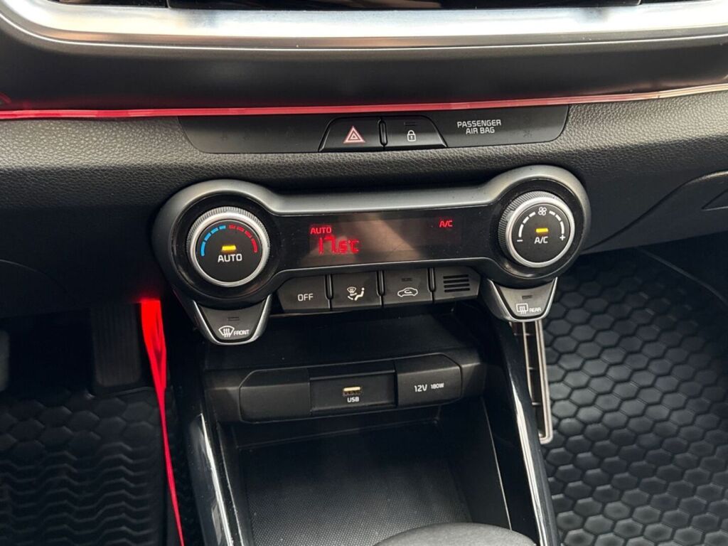 Kia Stonic 2021 Sininen