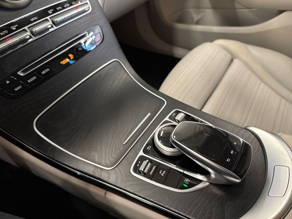 Mercedes-Benz C 2017 Harmaa