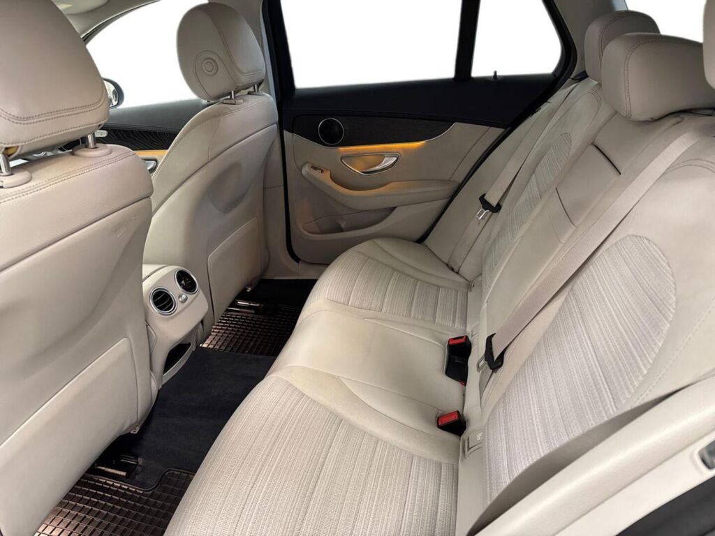Mercedes-Benz C 2017 Harmaa
