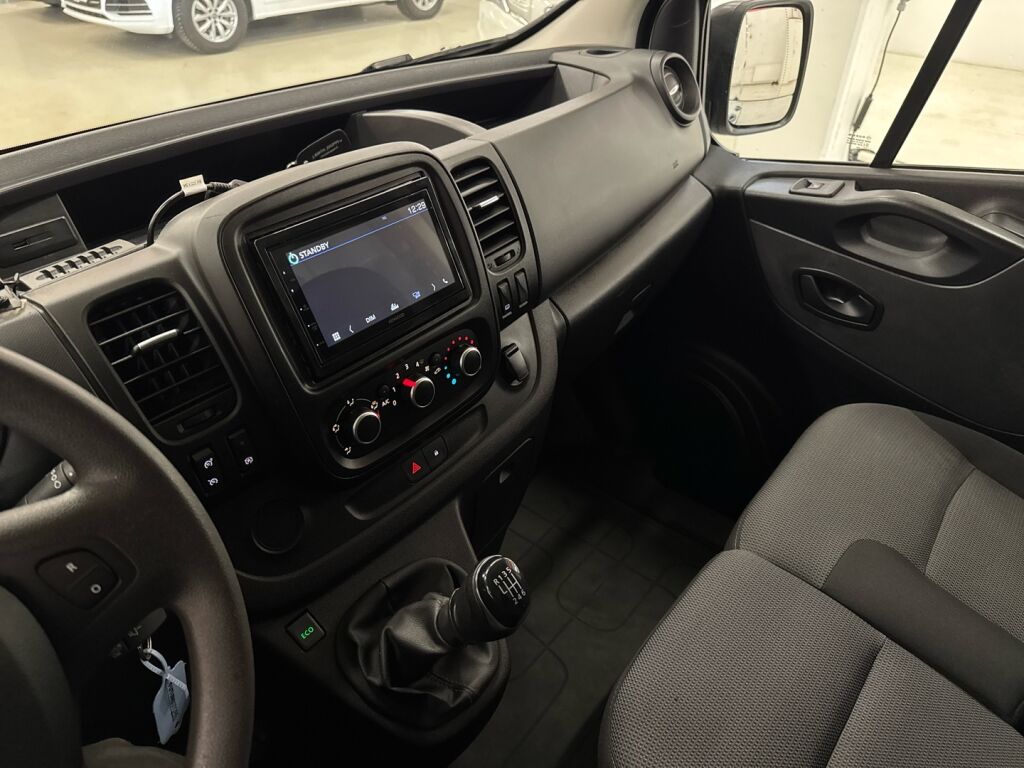 Renault Trafic 2020 Valkoinen