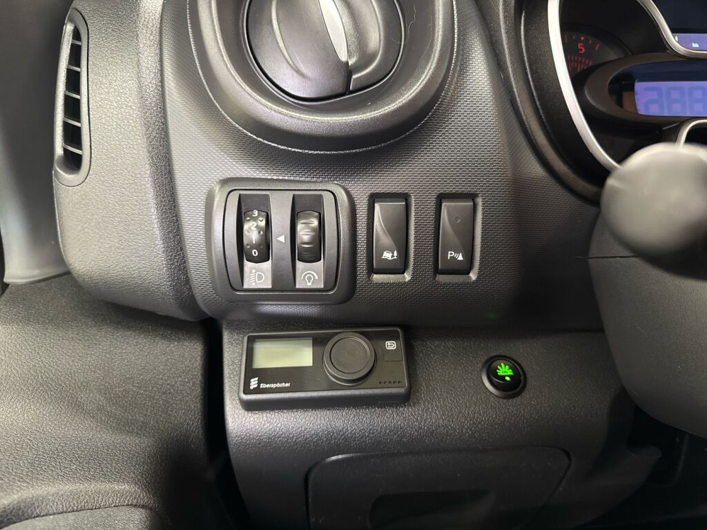 Renault Trafic 2020 Valkoinen