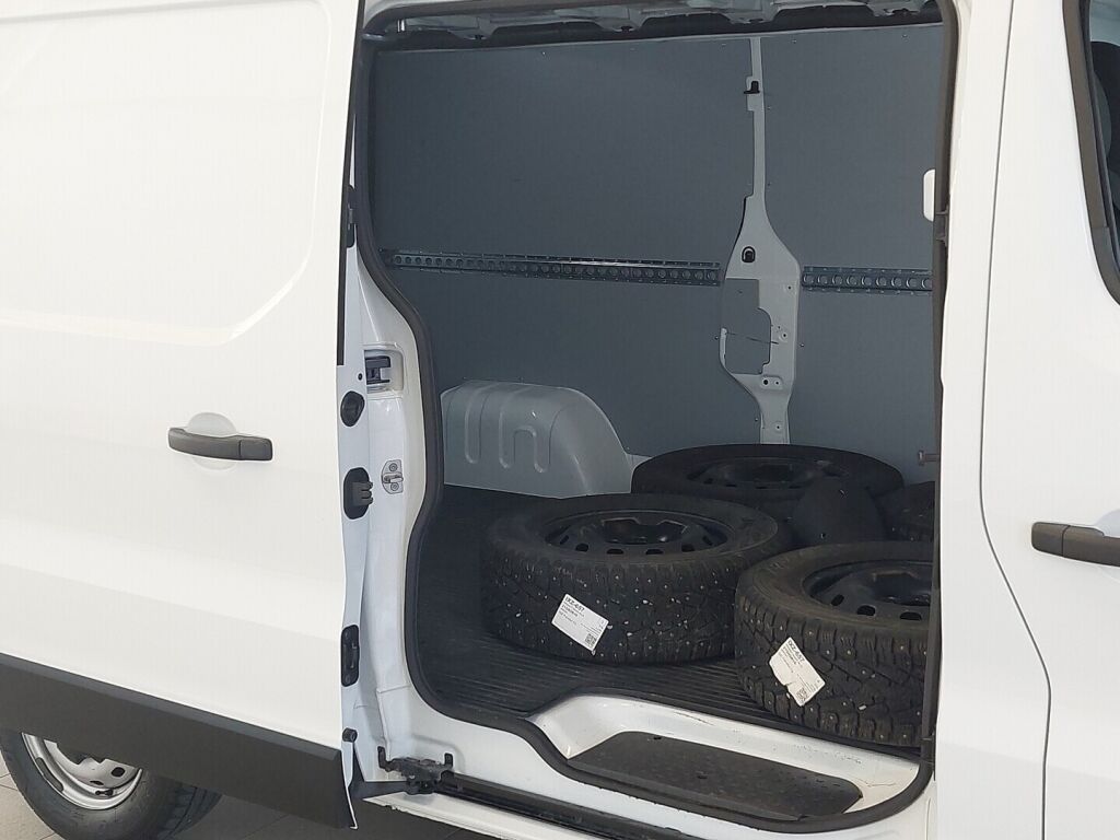 Renault Trafic 2020 Valkoinen