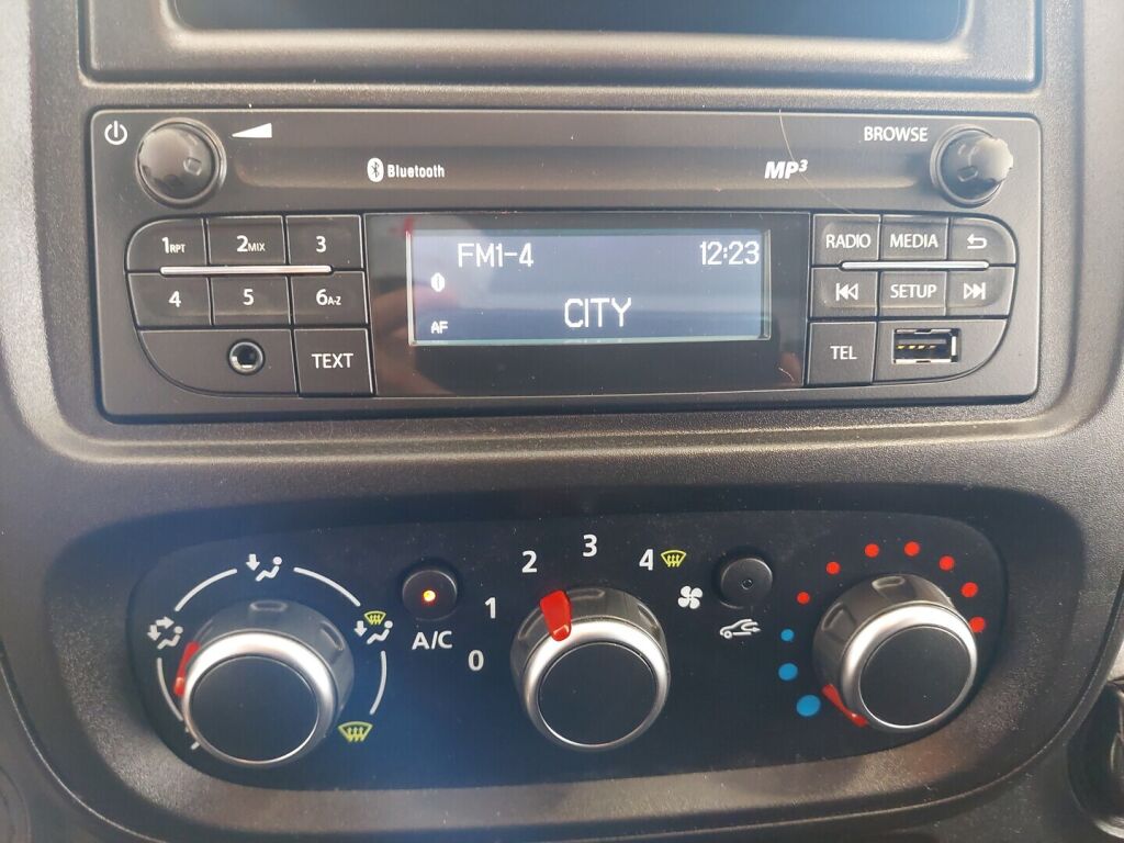 Renault Trafic 2020 Valkoinen