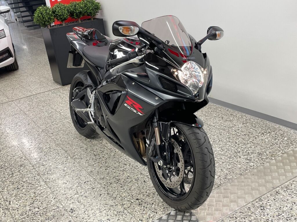 Suzuki GSX-R 2006 Musta