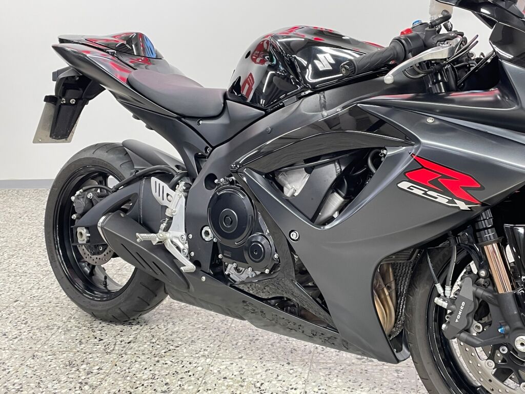 Suzuki GSX-R 2006 Musta