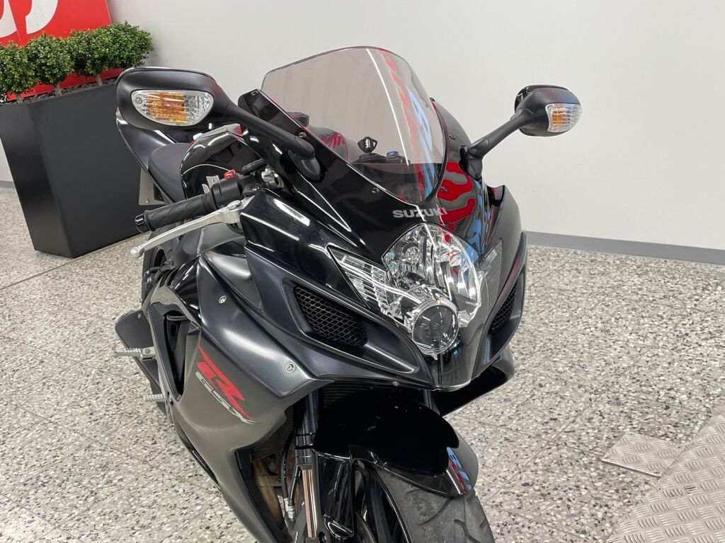 Suzuki GSX-R 2006 Musta