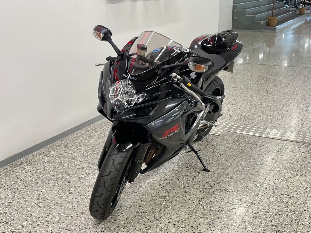 Suzuki GSX-R 2006 Musta