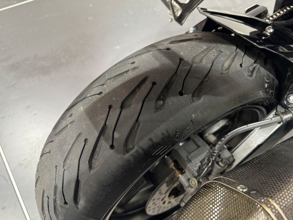 Yamaha FZ1-N 2007 PN V 83