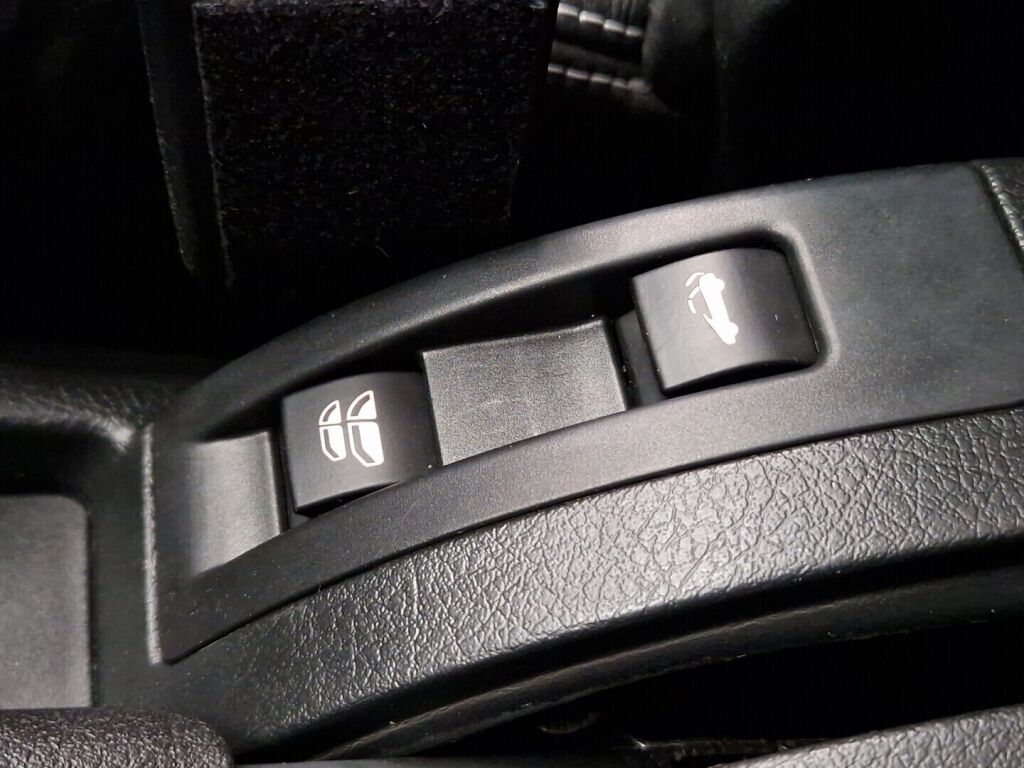 Peugeot 207 2008 Harmaa