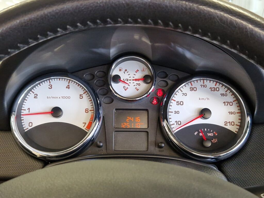 Peugeot 207 2008 Harmaa