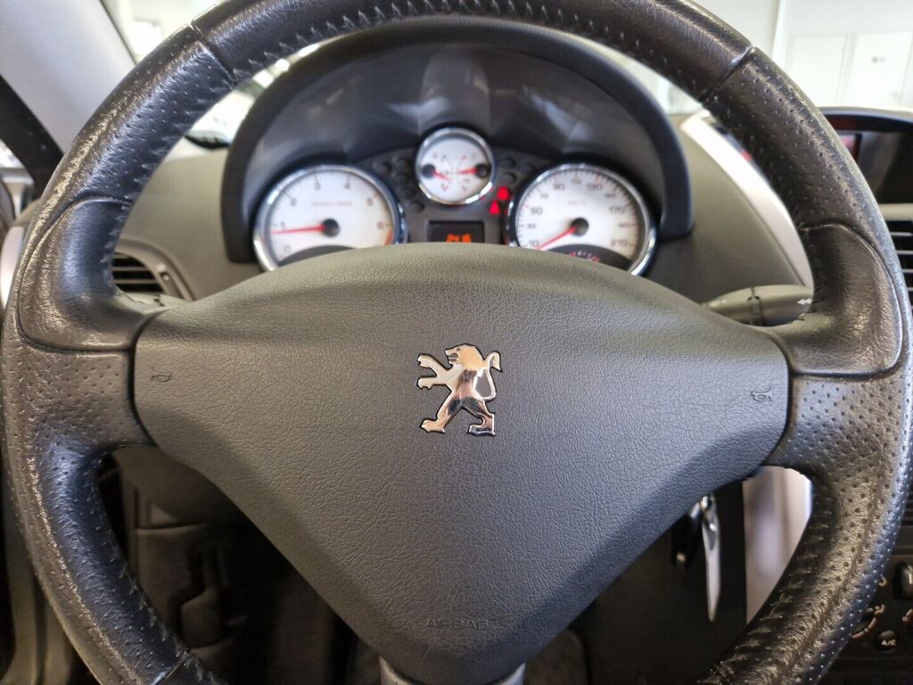 Peugeot 207 2008 Harmaa
