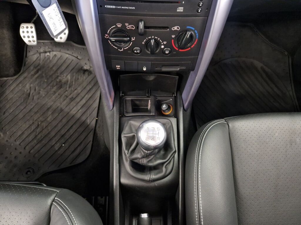 Peugeot 207 2008 Harmaa