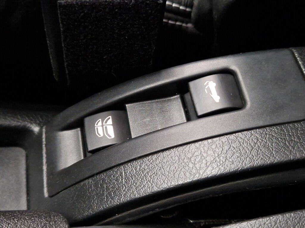 Peugeot 207 2008 Harmaa