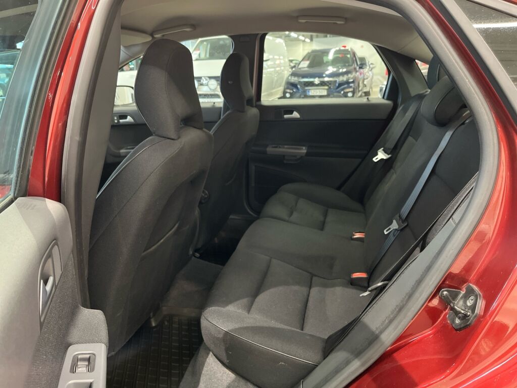Volvo S40 2008 Punainen