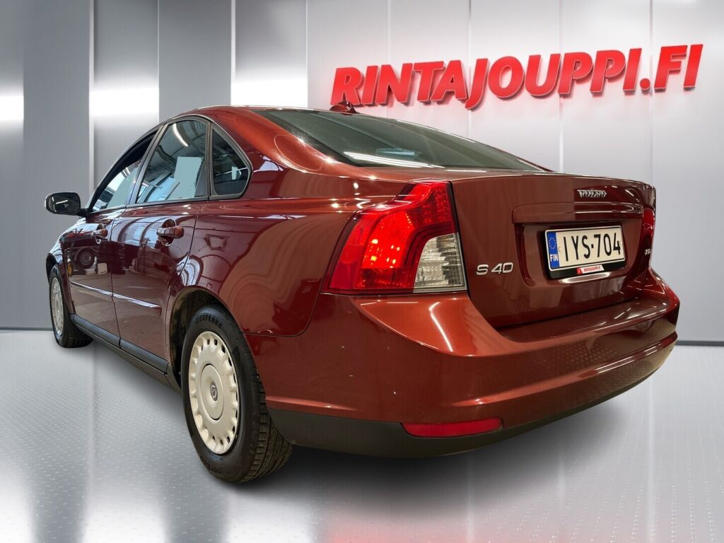 Volvo S40 2008 Punainen