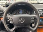 Mercedes-Benz E 2007 Musta