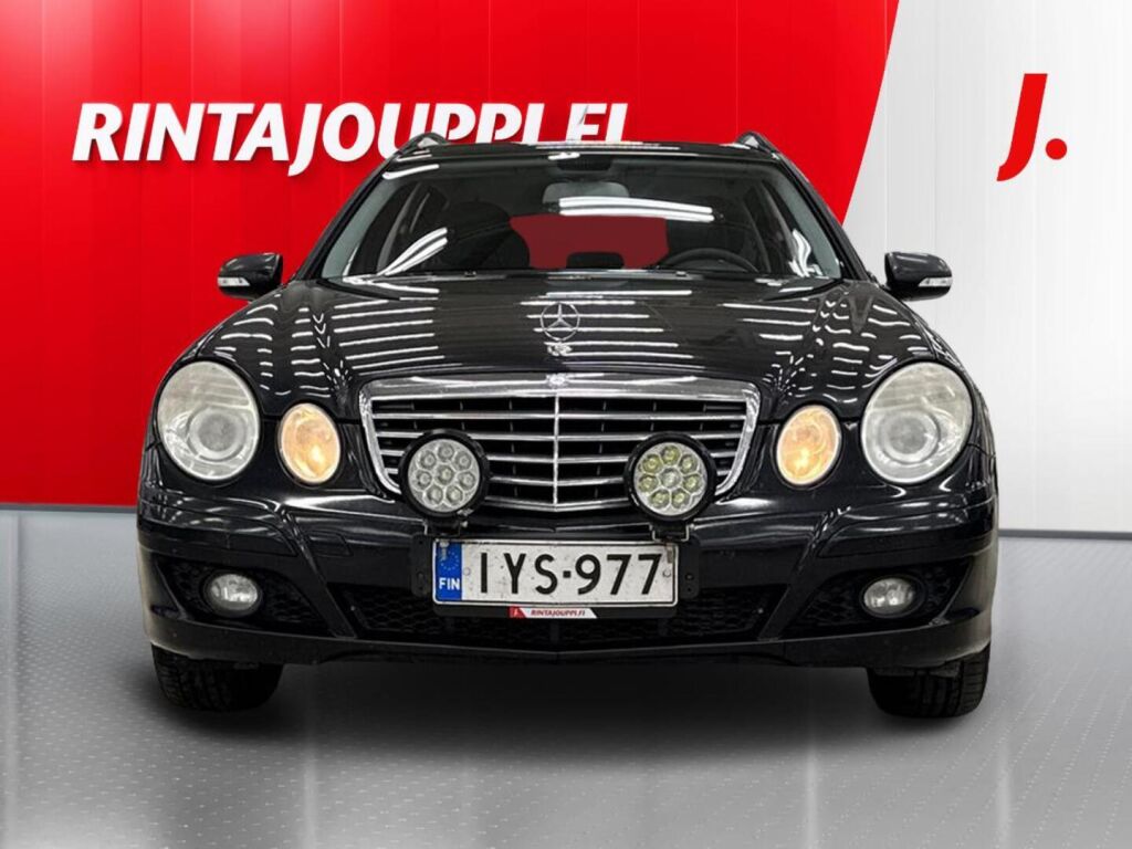 Mercedes-Benz E 2007 Musta