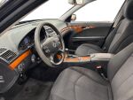 Mercedes-Benz E 2007 Musta