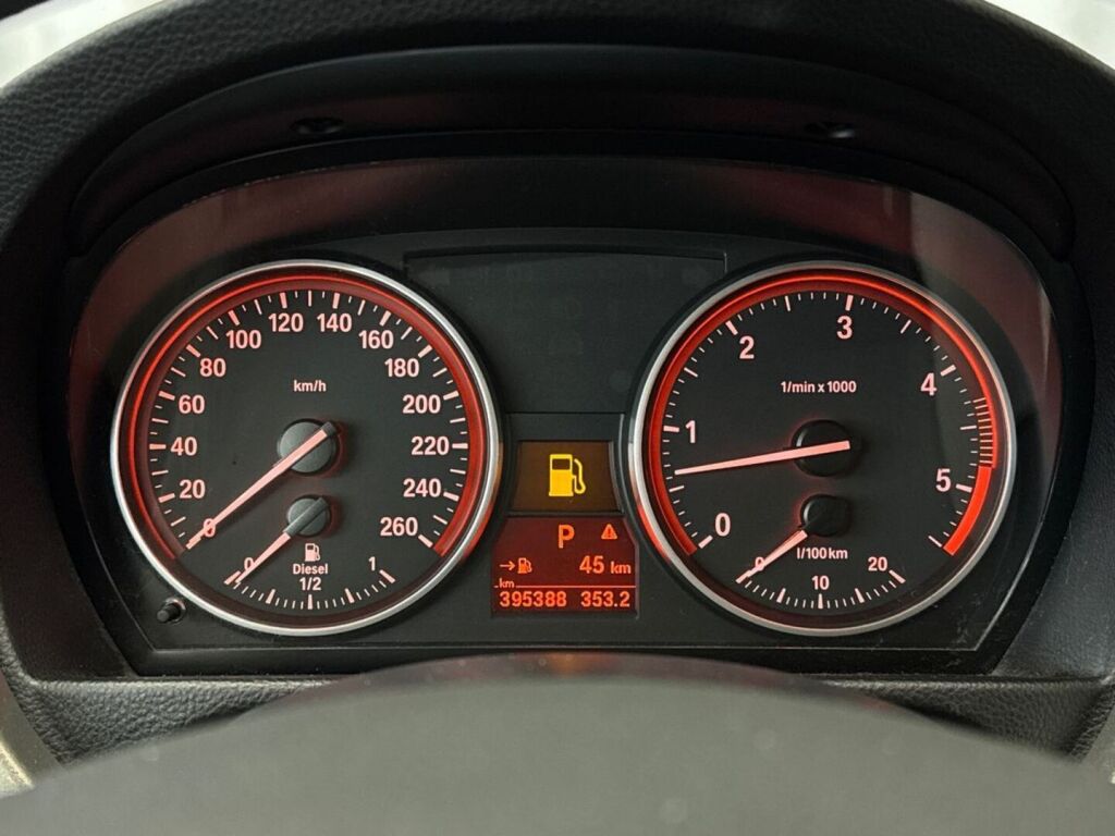 BMW 330 2008 Harmaa