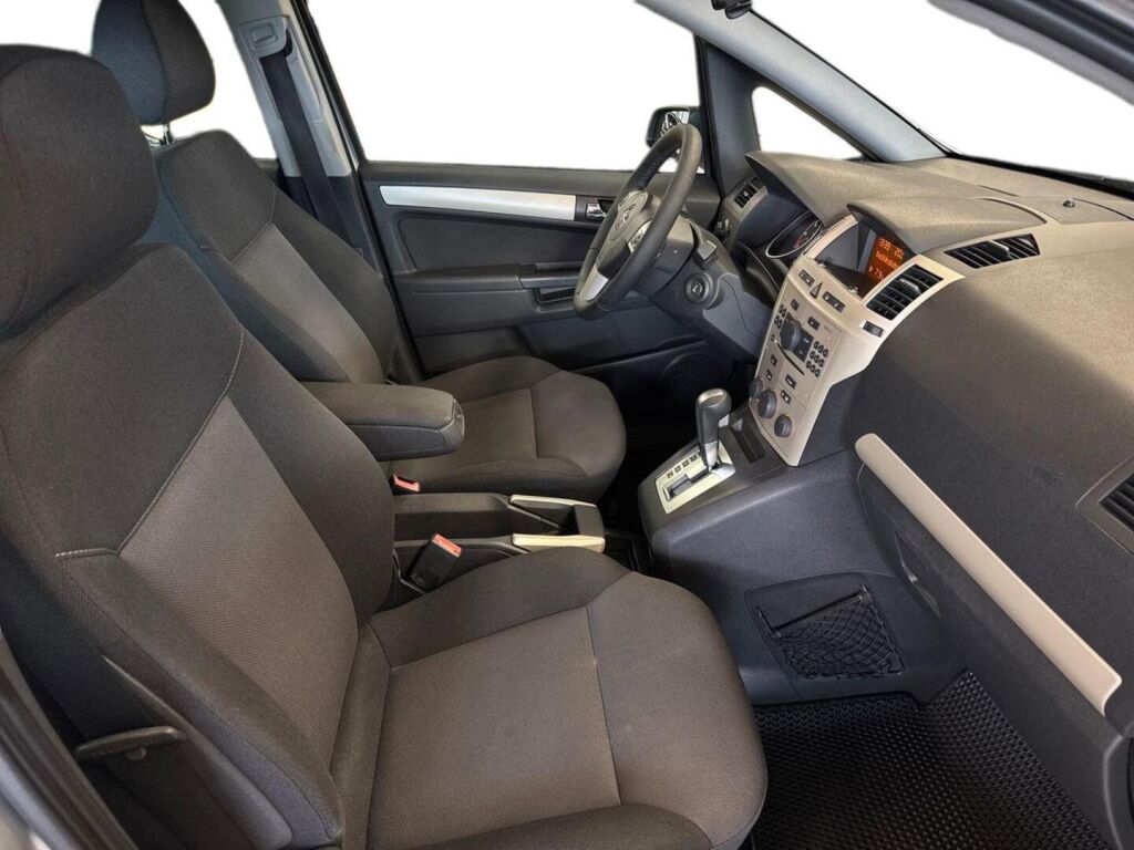 Opel Zafira 2008 Hopea