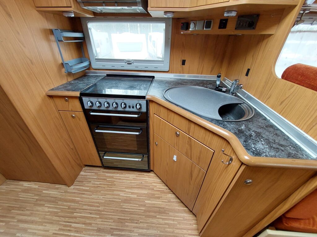 Bürstner Argos A 747 2007 Valkoinen