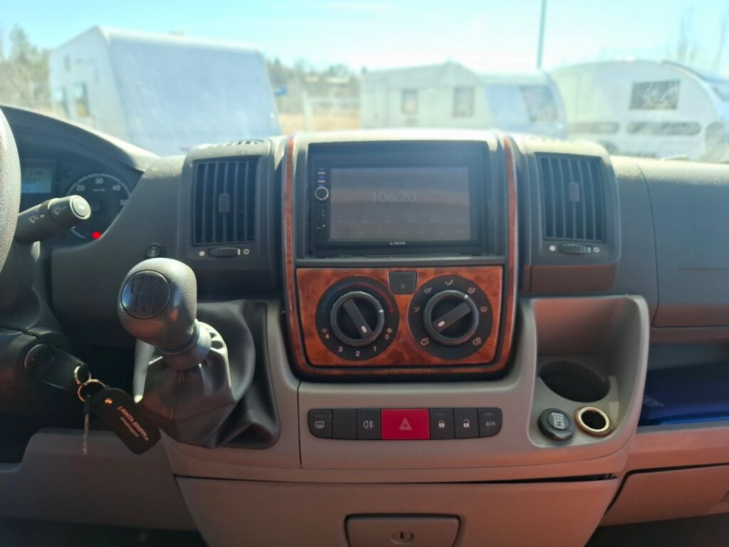 Bürstner Argos A 747 2007 Valkoinen