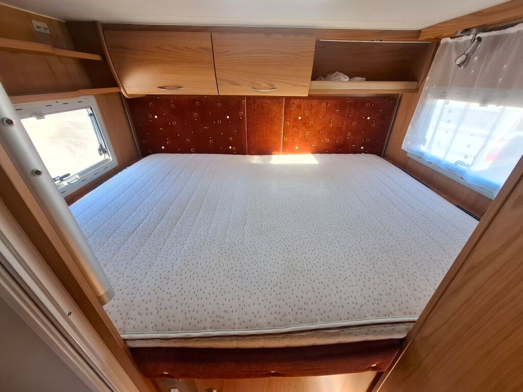 Bürstner Argos A 747 2007 Valkoinen