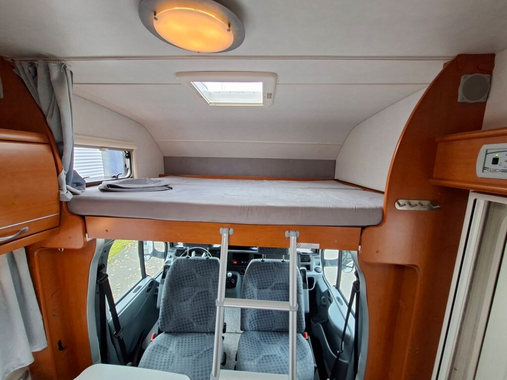 LMC Liberty Basic A 564 G 2009 Valkoinen