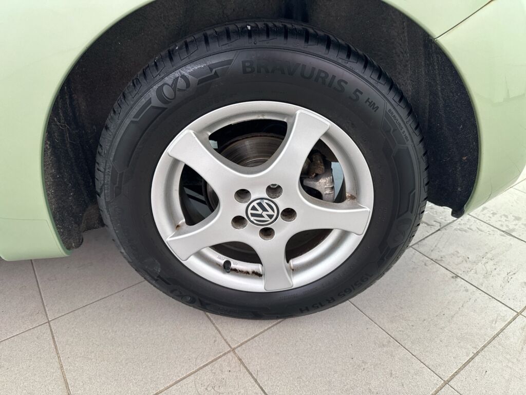 Volkswagen New Beetle 2009 Vihreä