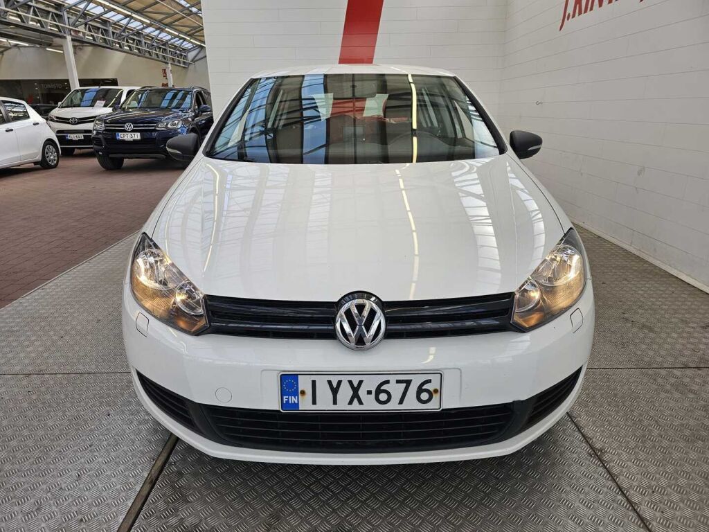 Volkswagen Golf 2009 Valkoinen
