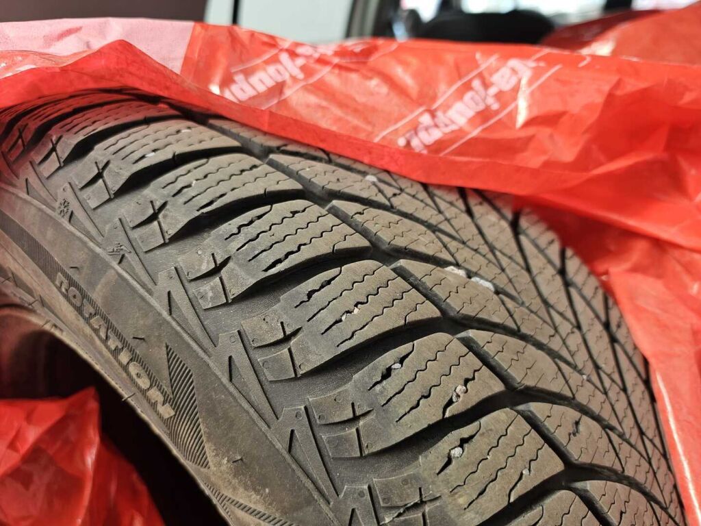 Volkswagen Golf 2009 Valkoinen