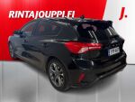 Ford Focus 2021 Musta